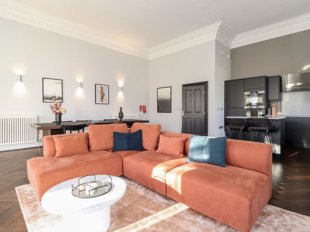 The Mary Maude Suite Stone Cross Mansion