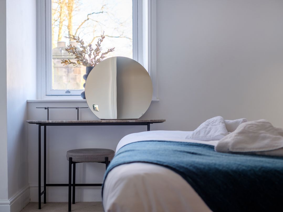 The Theobold Suite Stone Cross Mansion