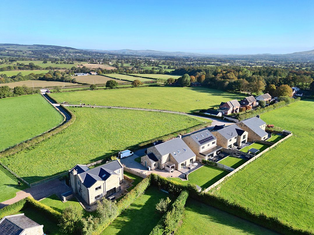 Archstone House