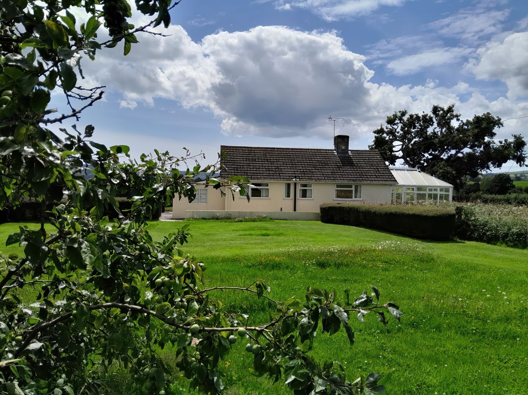 Broadstones