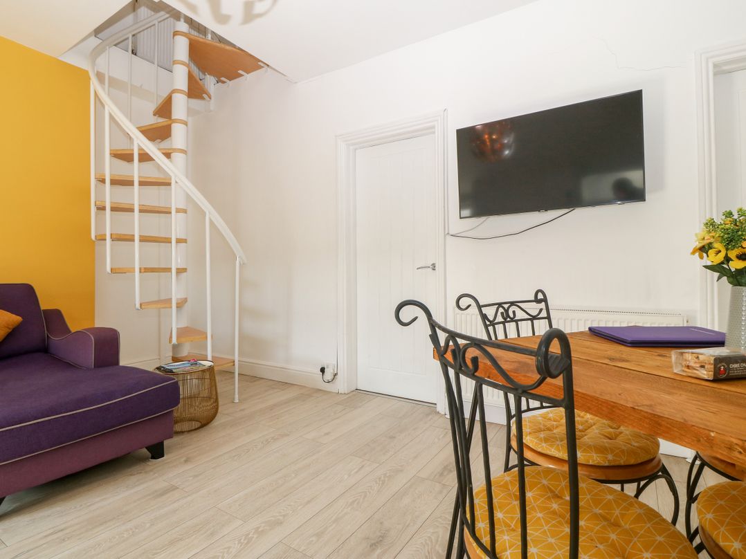 Apartment 2 - Llandudno Central