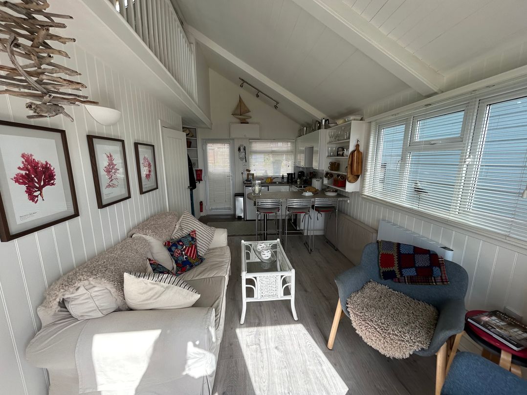 8 Bowling Green Chalets