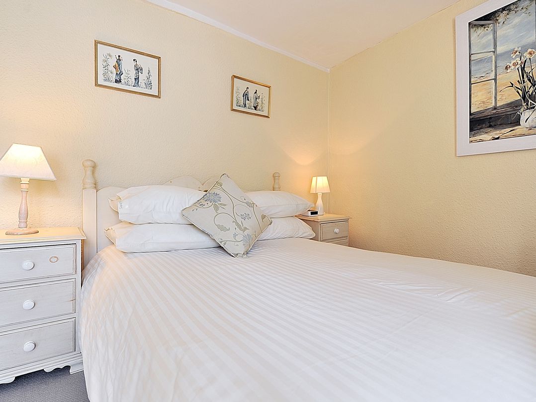 4/5 Georges Square