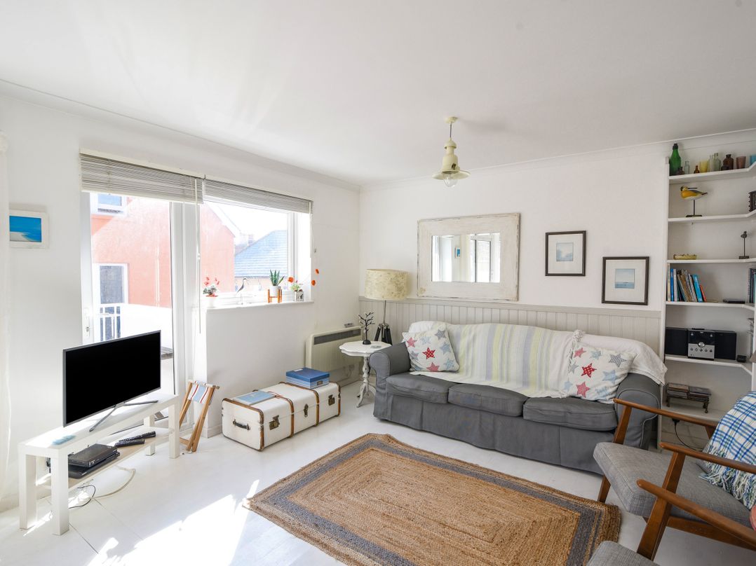1 Bay View Court