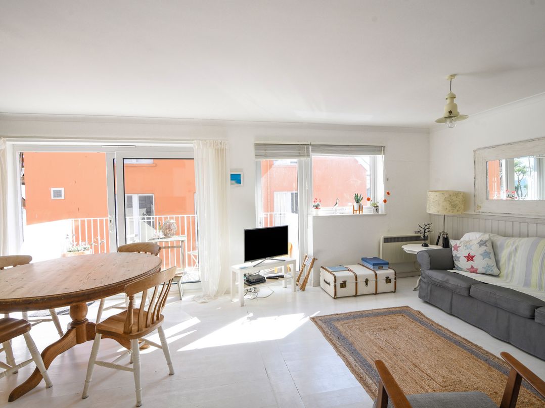 1 Bay View Court