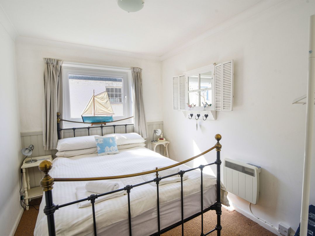 1 Bay View Court