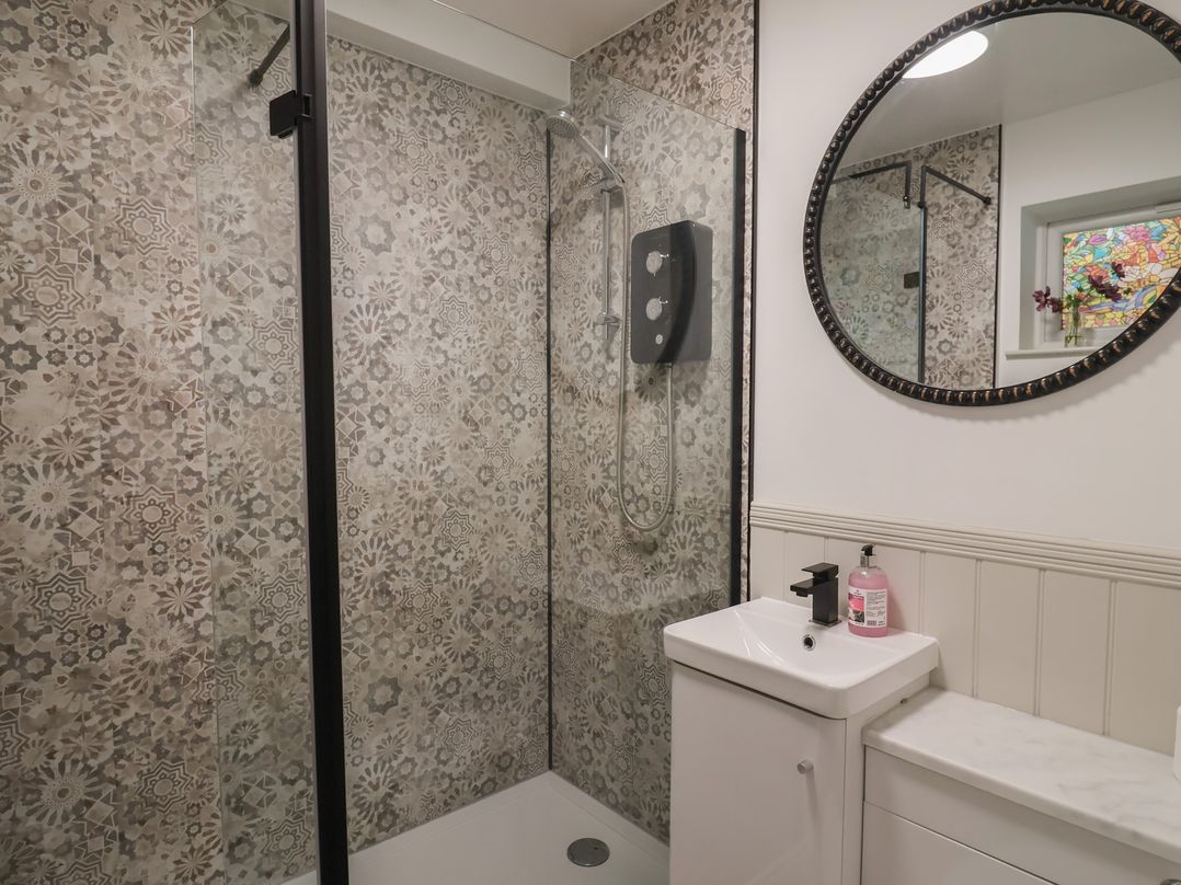 1 Bay View Court
