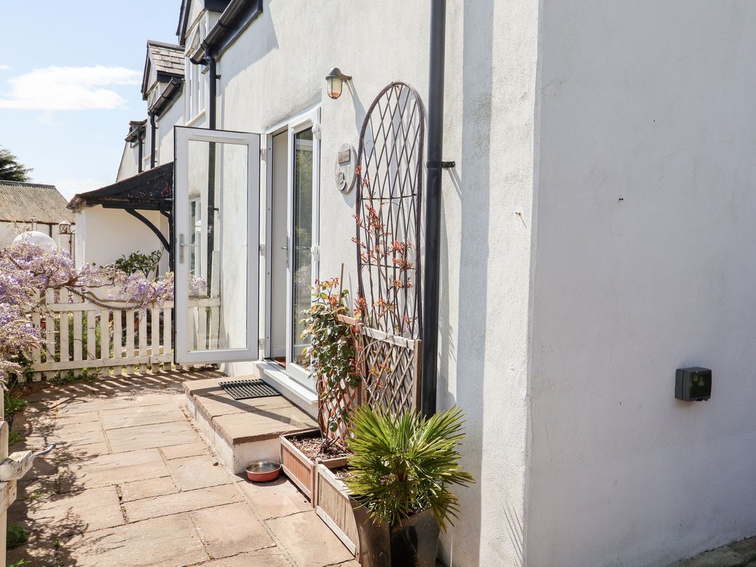 High Bullen Cottage