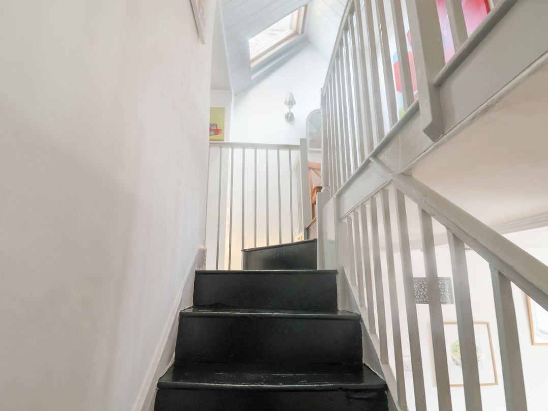 Coombe Street Cottage