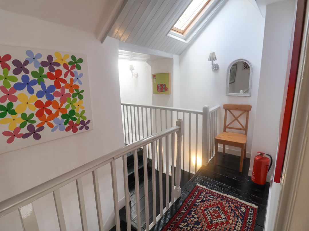 Coombe Street Cottage