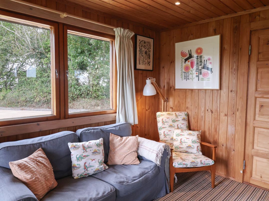 10 Pinewood Retreat