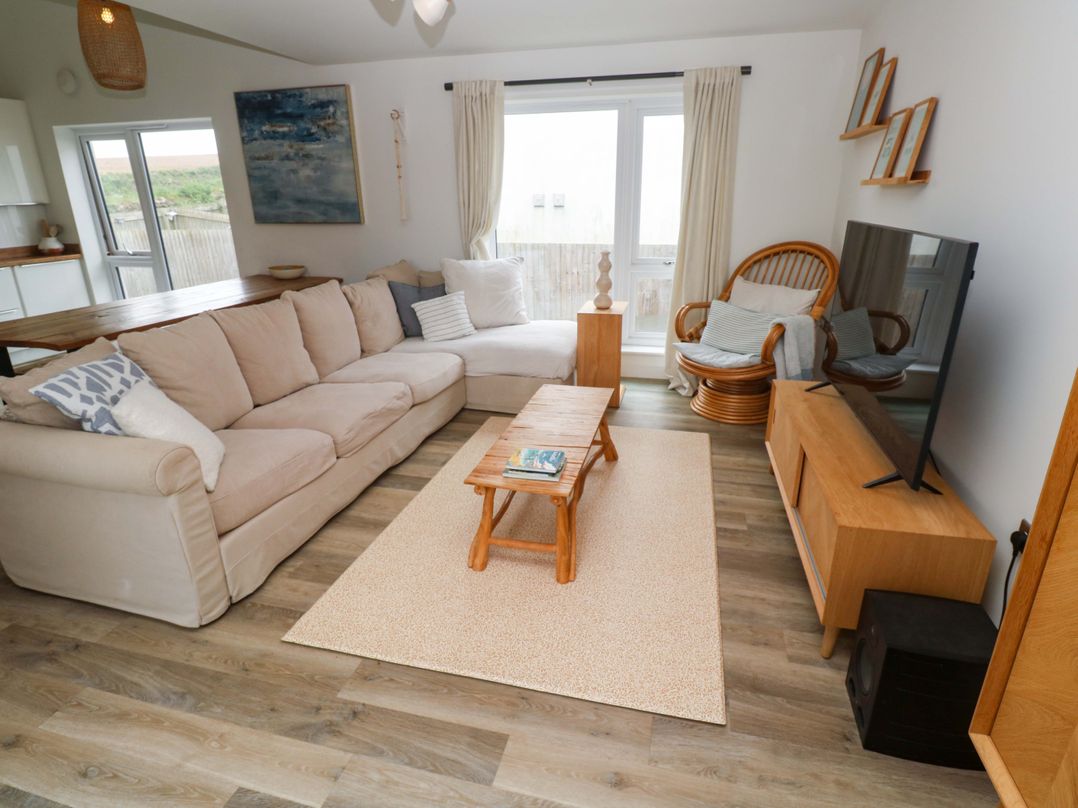 6 Chapel Rock Close