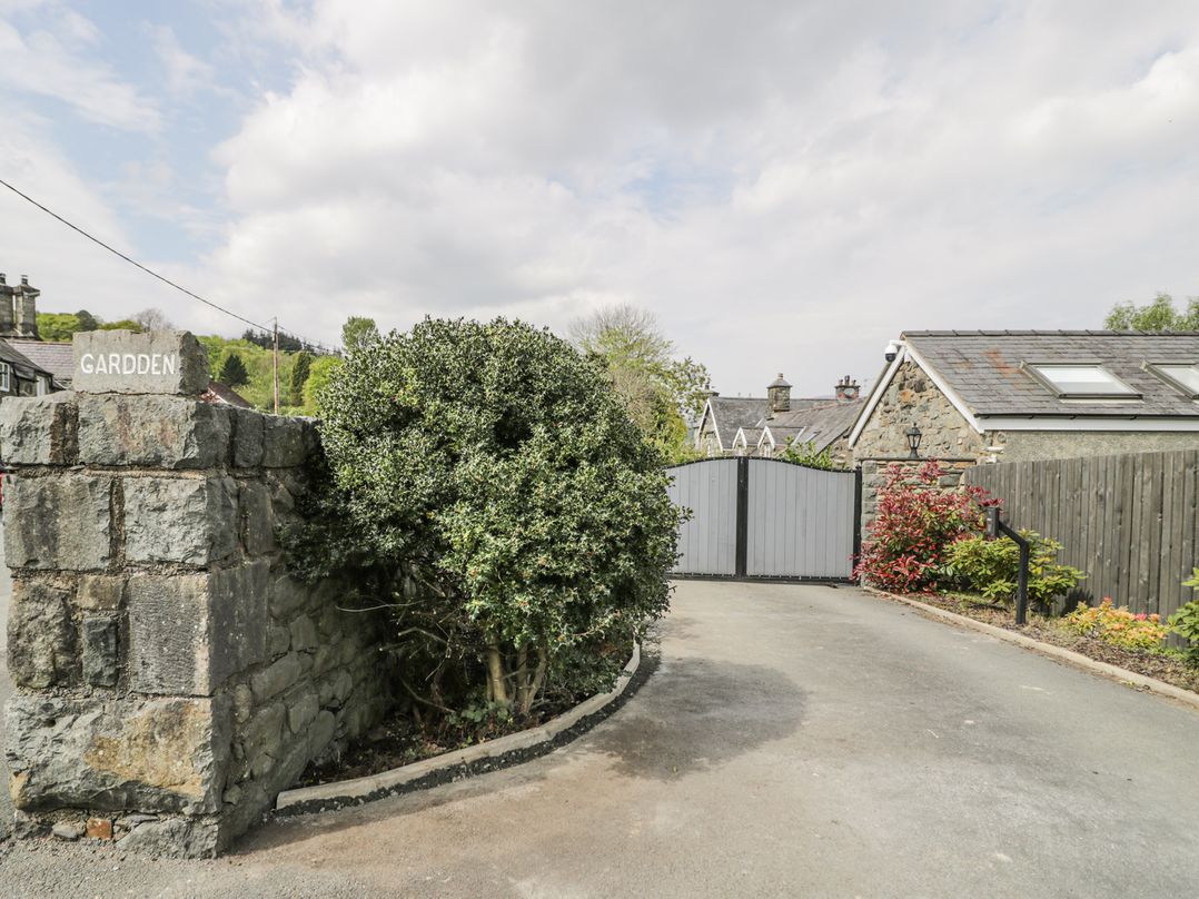 The Coach House