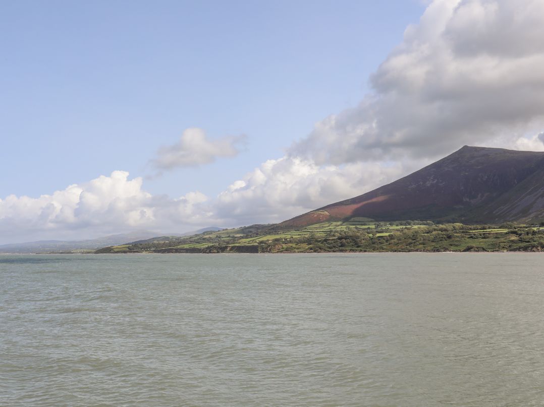 Tal Eryr