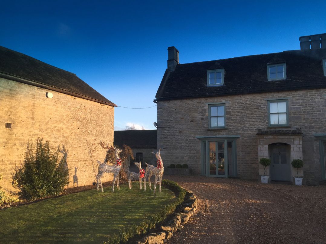Glapthorn Manor