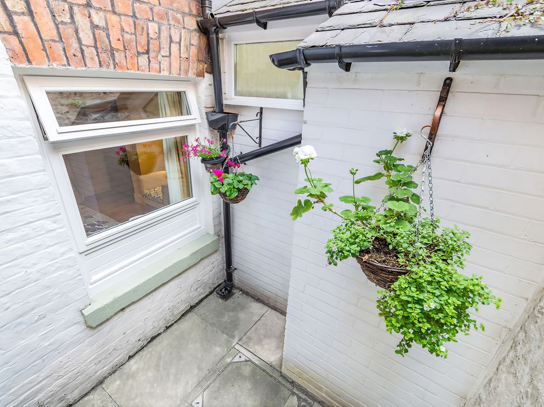 8A Wellington Terrace