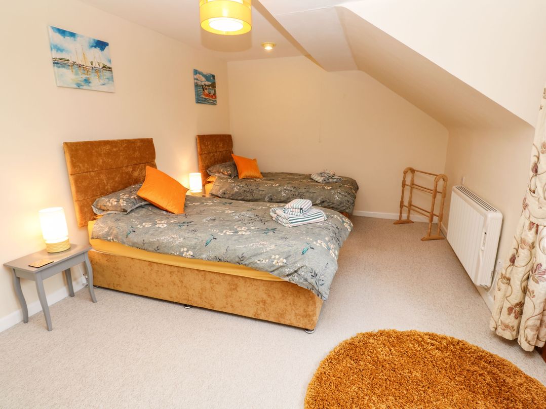 Flat 6