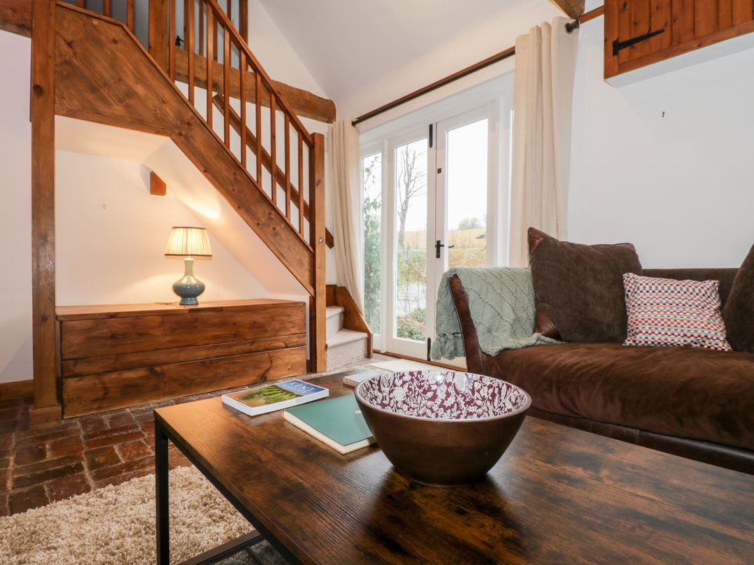 1 Little Ripple Cottages