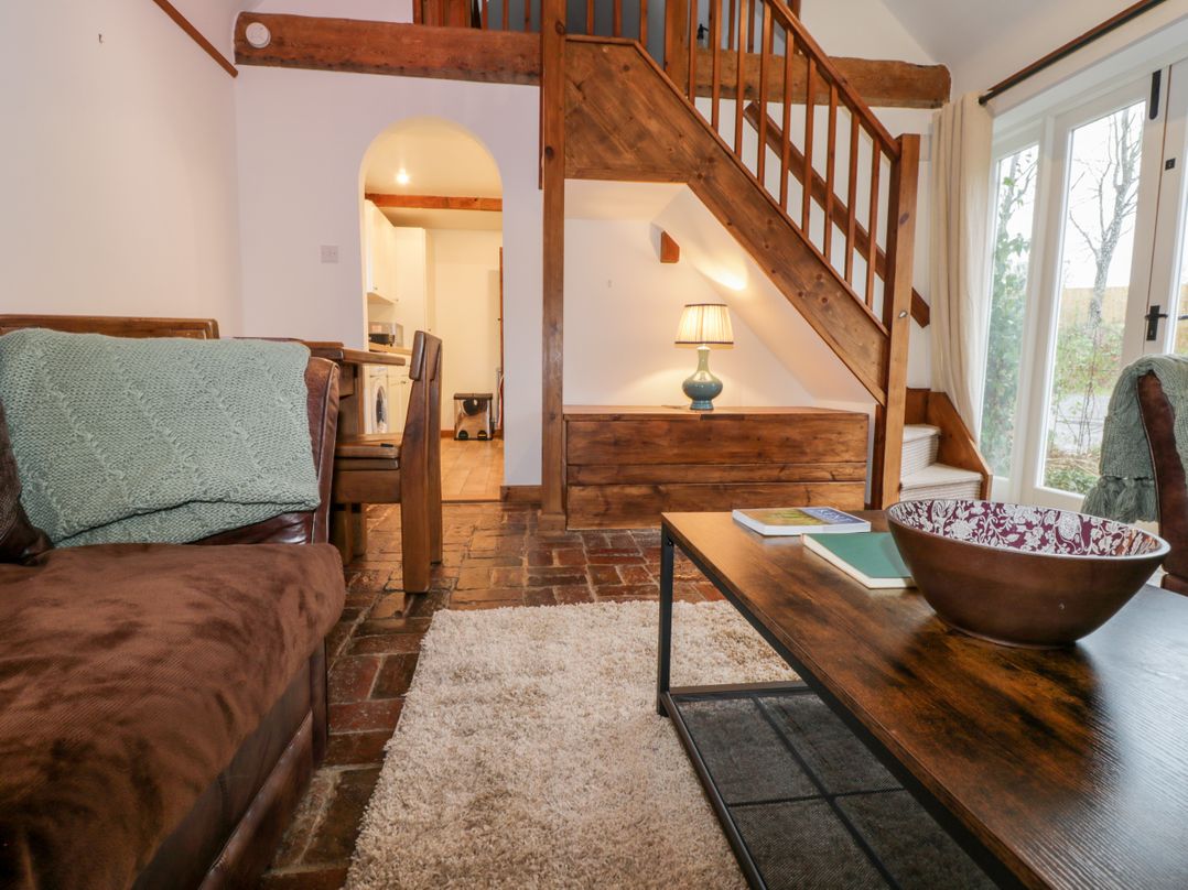 1 Little Ripple Cottages