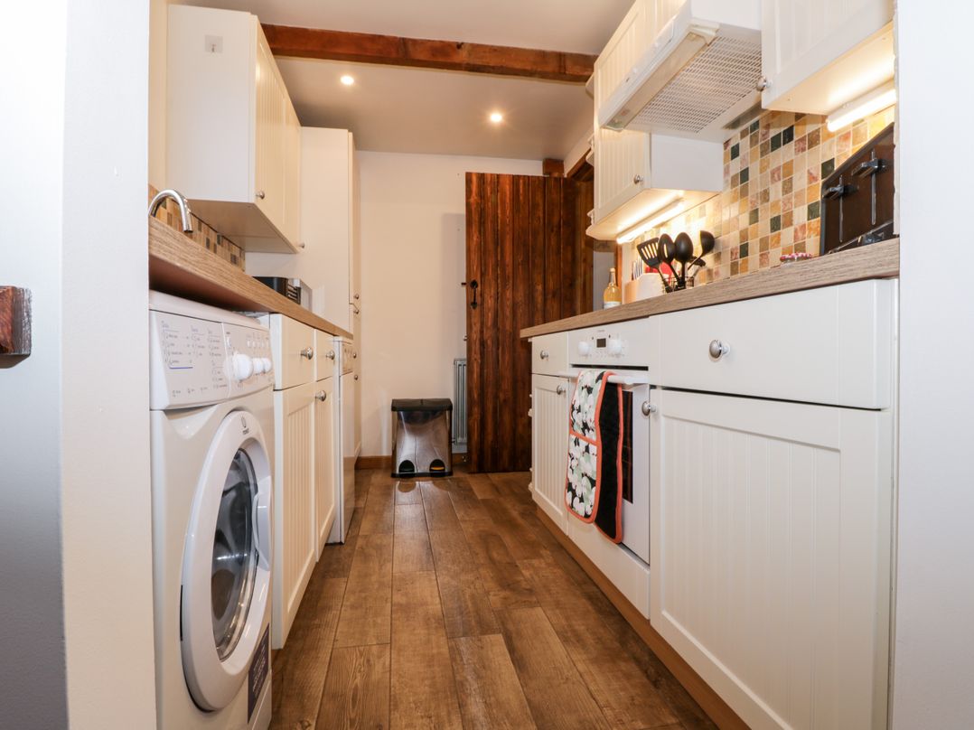 1 Little Ripple Cottages