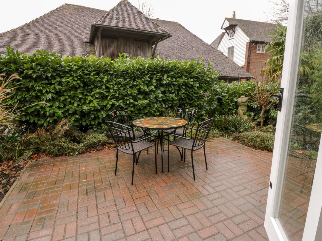 1 Little Ripple Cottages