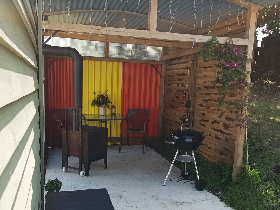 The Journeyman Luxury Shepherds Hut
