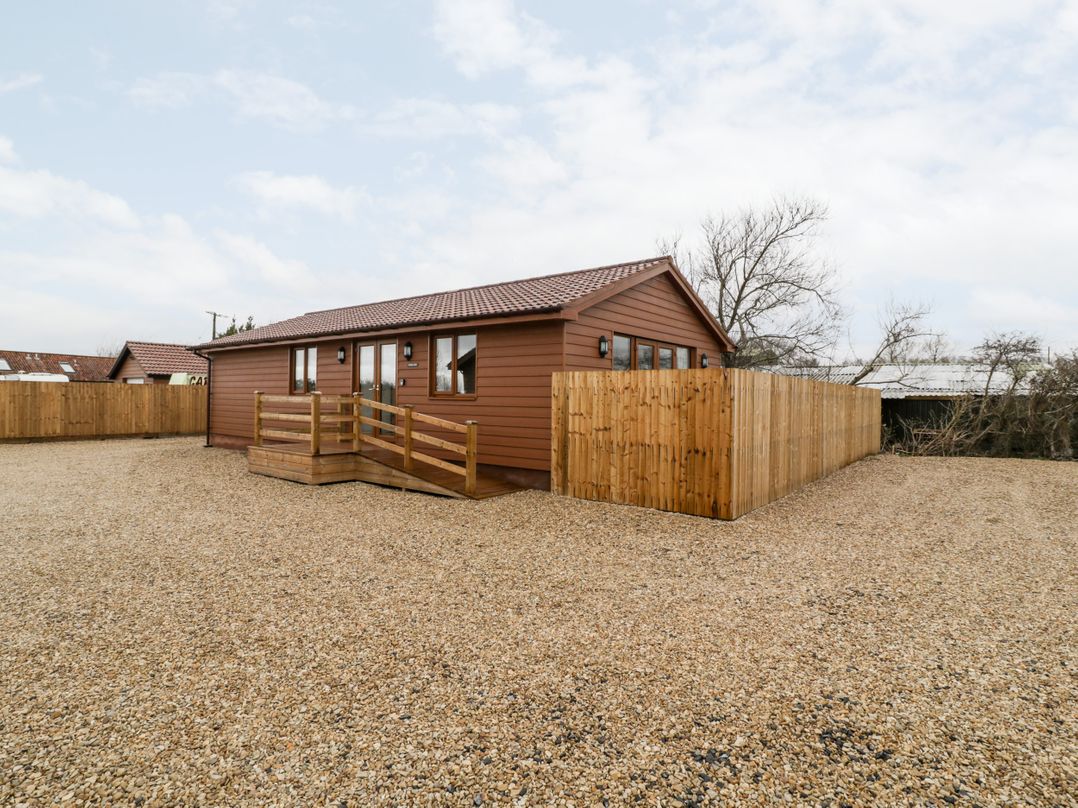 Bluebell Lodge, Meadow view lodges