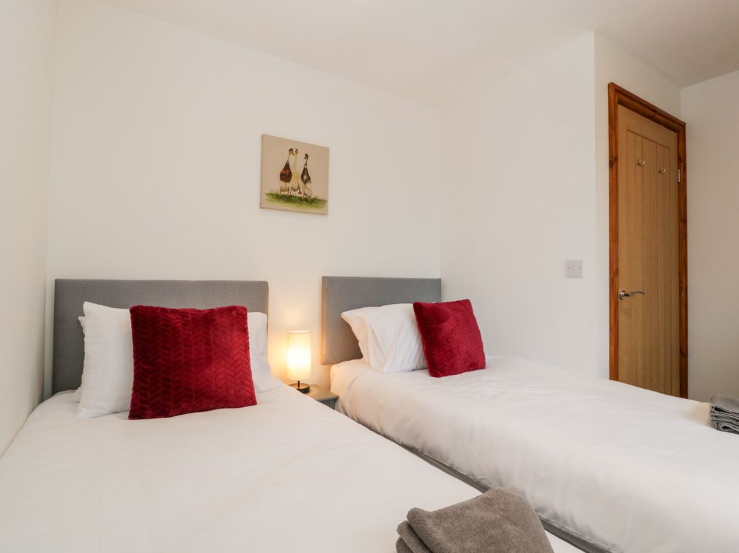 Bluebell Lodge, Meadow view lodges
