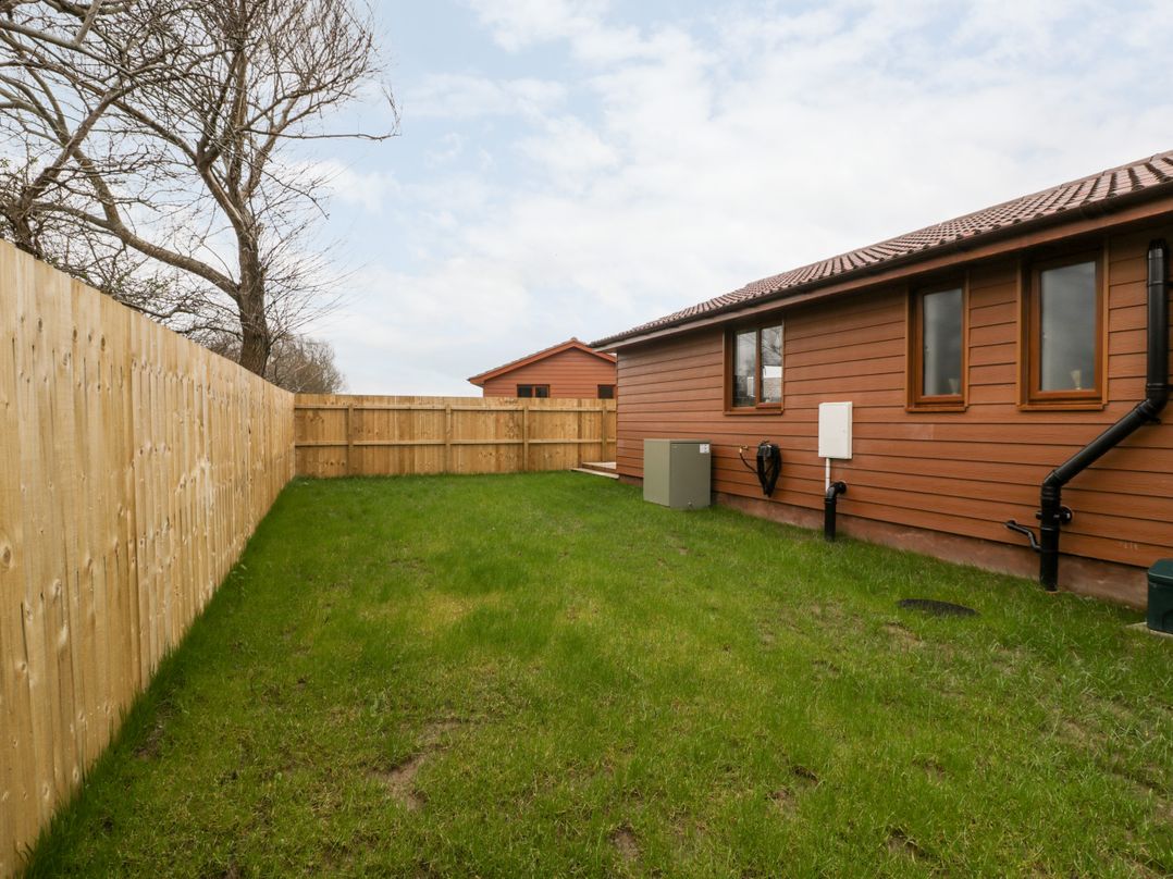Bluebell Lodge, Meadow view lodges