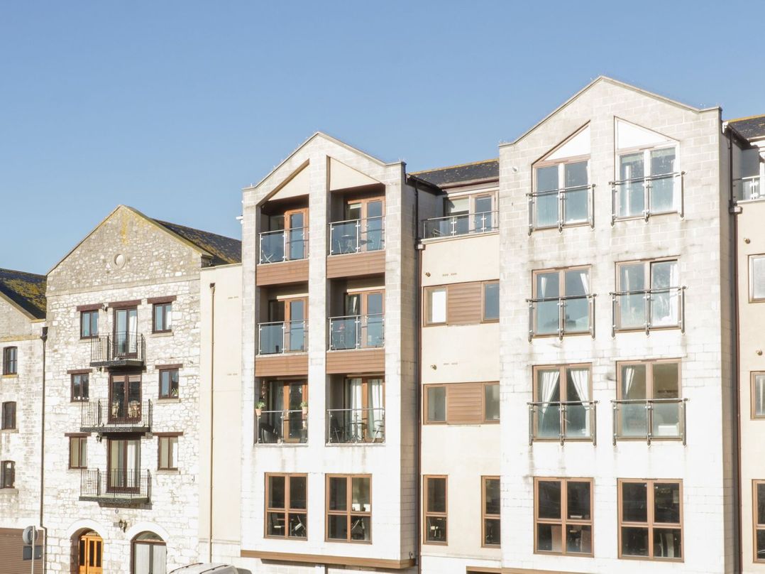 Townbridge Apartment