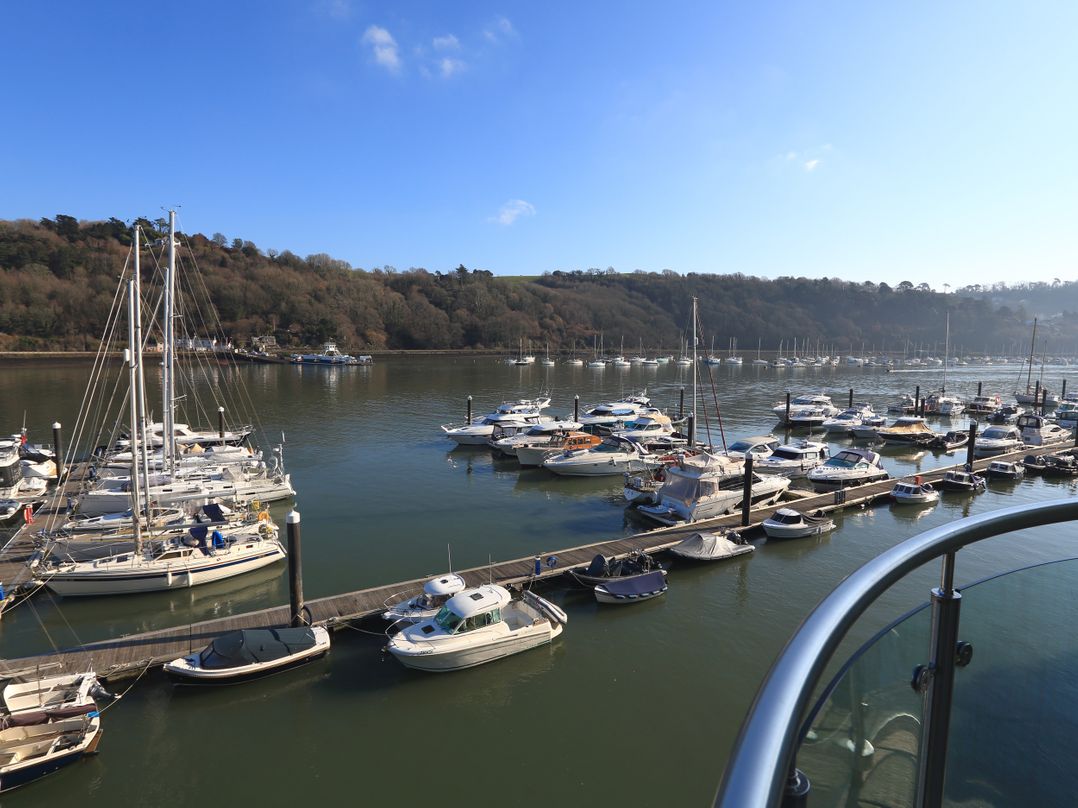34 Dart Marina
