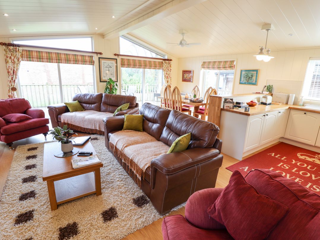 Tanqueray Lodge