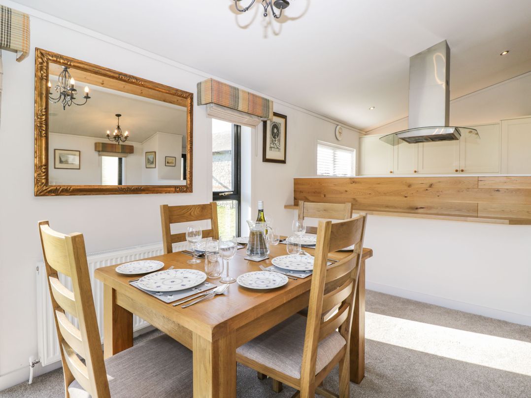 Manor Farm Lodge