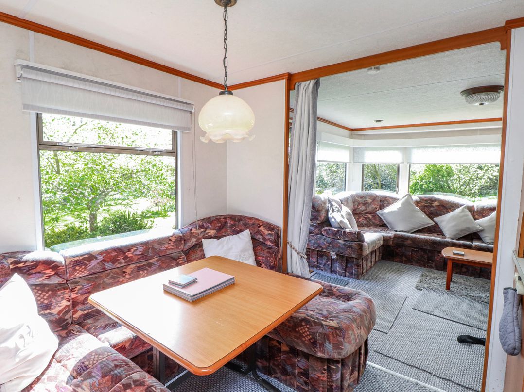 Fron Dderw Caravan