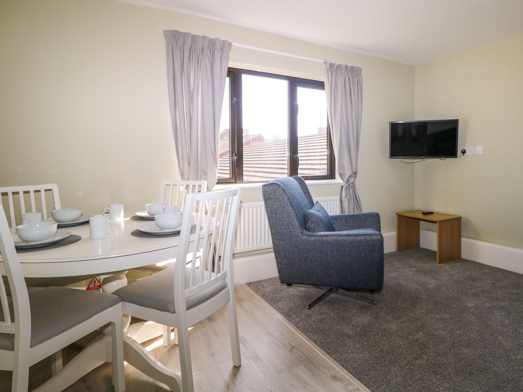 Marine Court Three Bedroom Second-floor Apartment 32