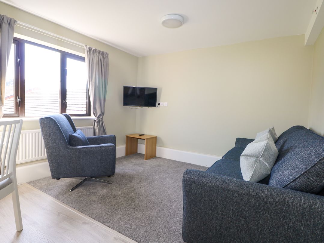 Marine Court Three Bedroom Second-floor Apartment 32