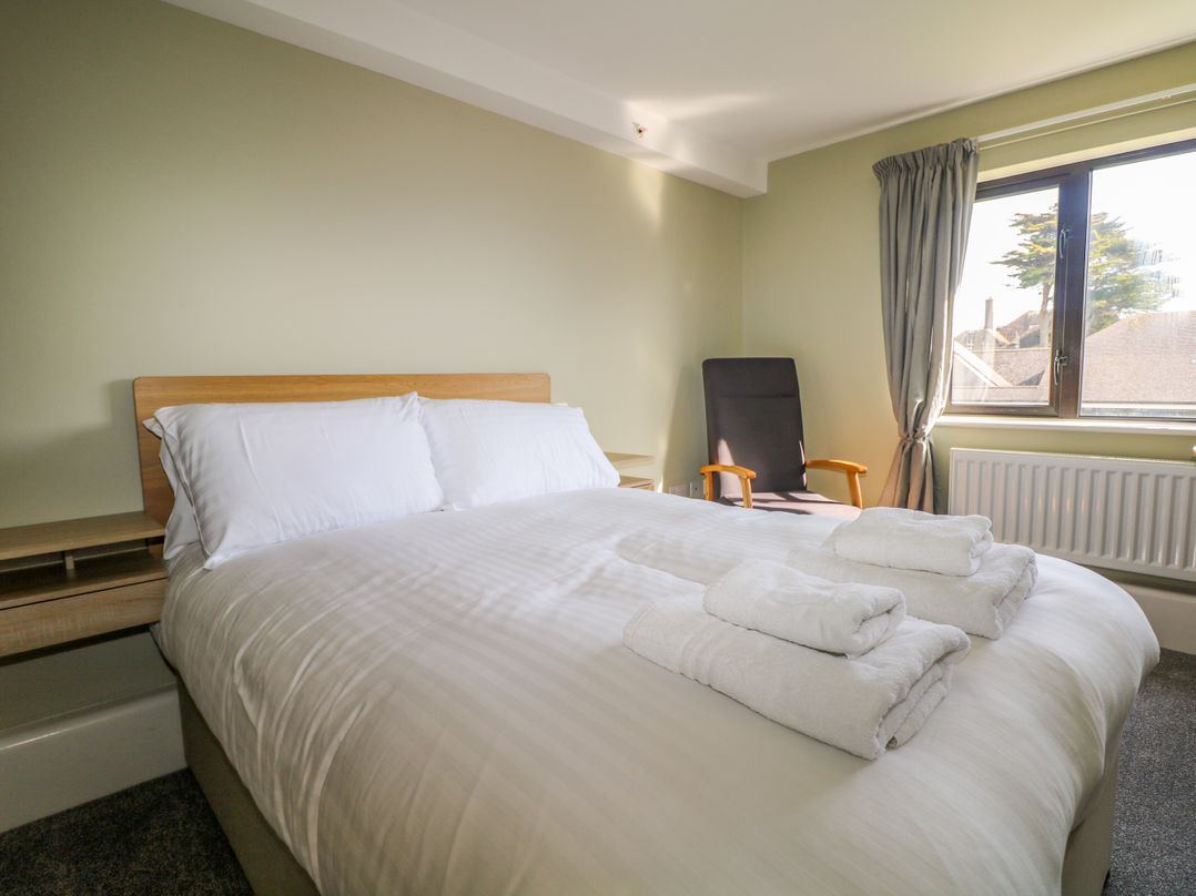 Marine Court Three Bedroom Second-floor Apartment 32