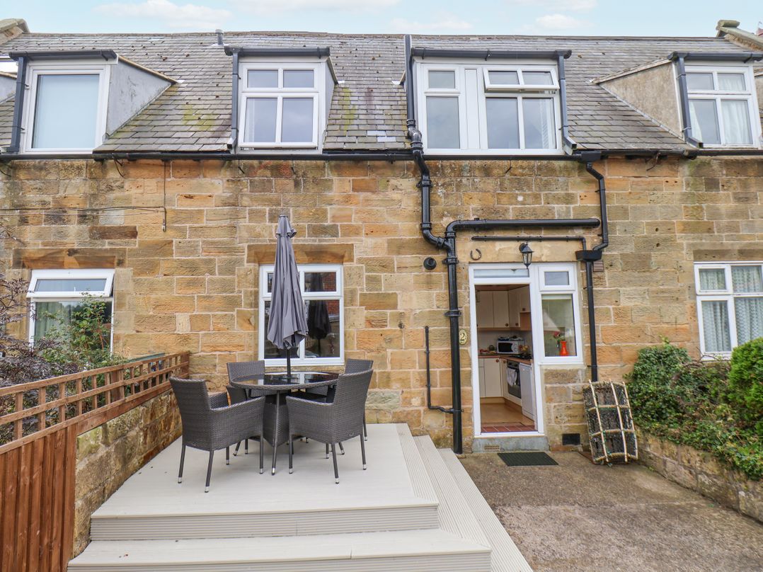 2 Maypole Green