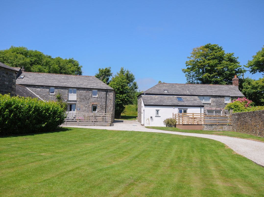 Courtyard Cottage - within the Helland Barton Farm collection