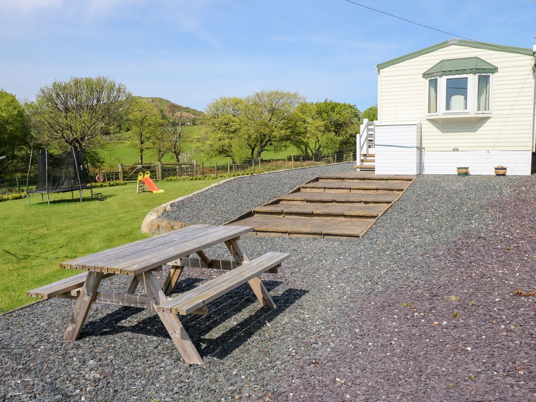 Ty Newydd Caravan