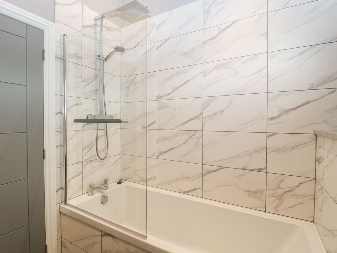 1 Oak Park