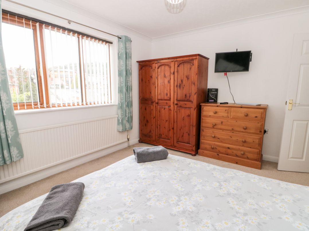 5 Westwood Road