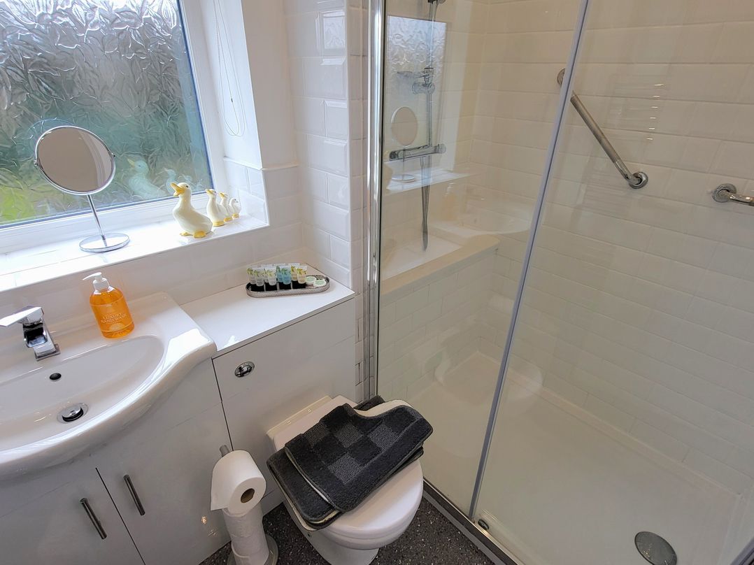 Top Of The Lane Luxury Holiday Apartment