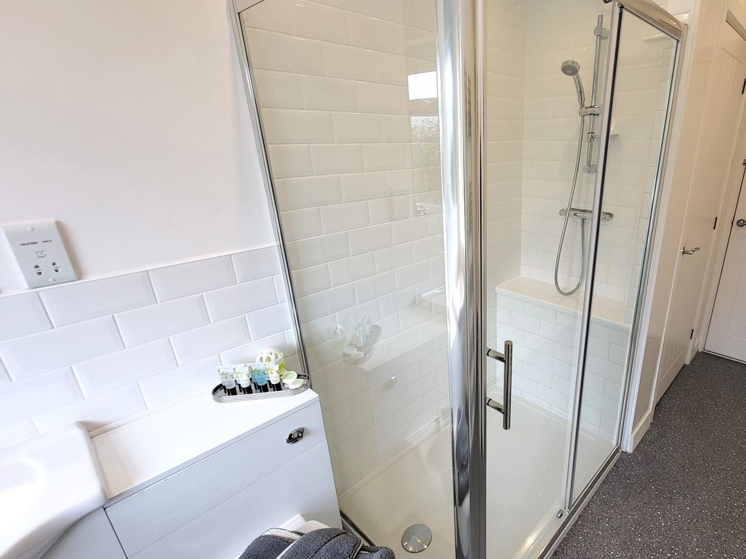 Top Of The Lane Luxury Holiday Apartment