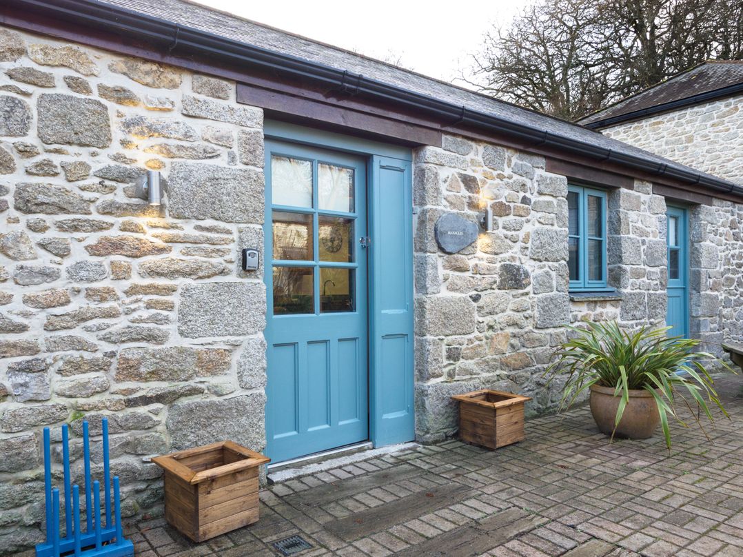 Manacles, Tresooth Cottages