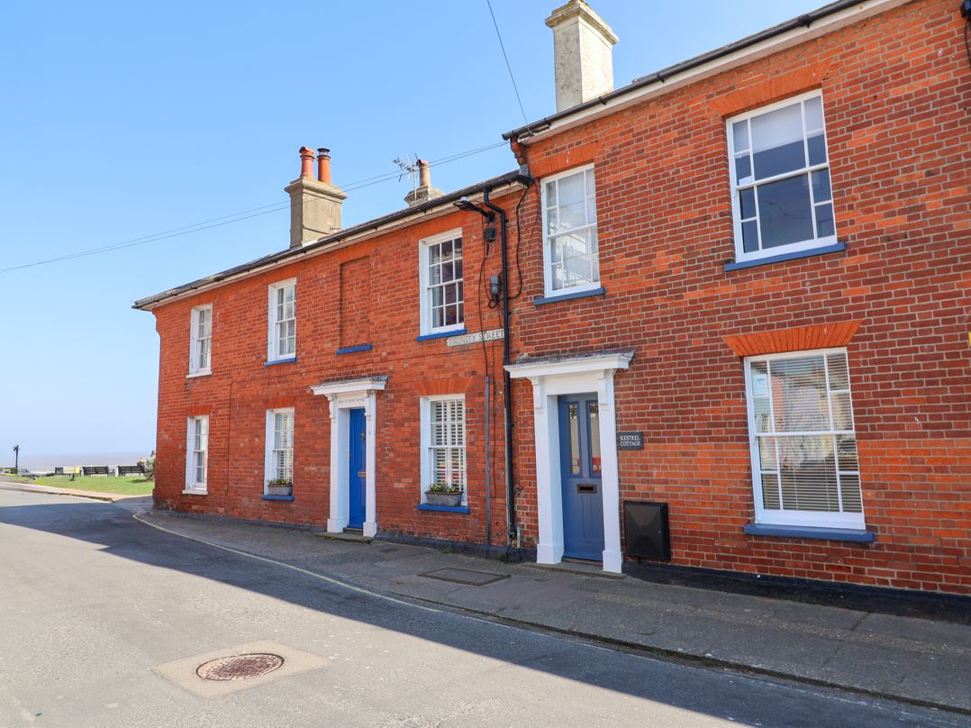 Dog friendly cottage in Southwold, Suffolk - Sleeps 6