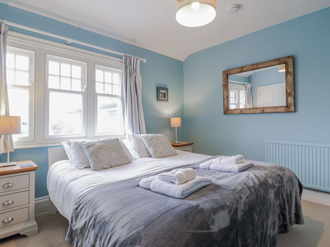 Holly Lodge