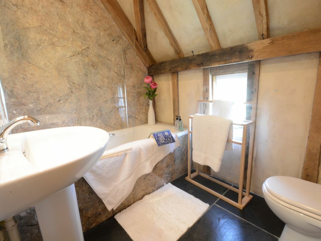 Yew Tree Farm Barn and Stable