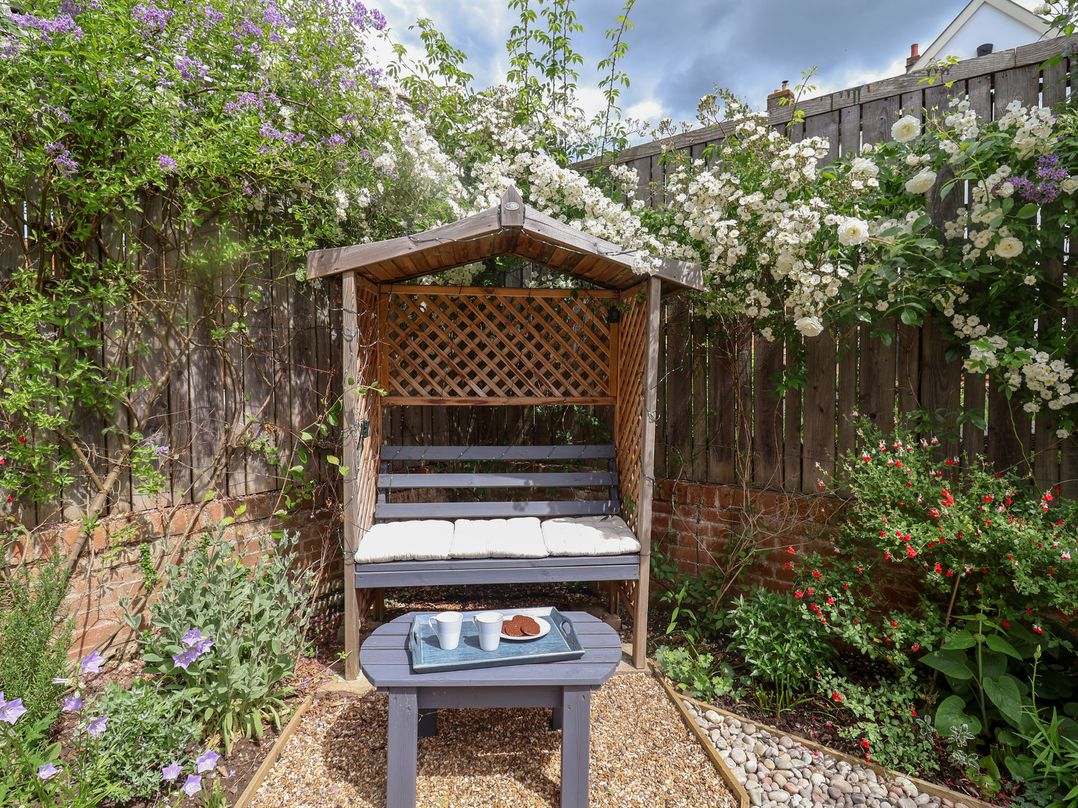 1 Coconut Cottage, Long Melford