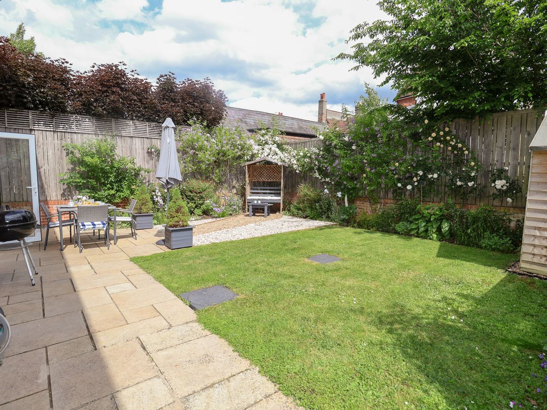 1 Coconut Cottage, Long Melford